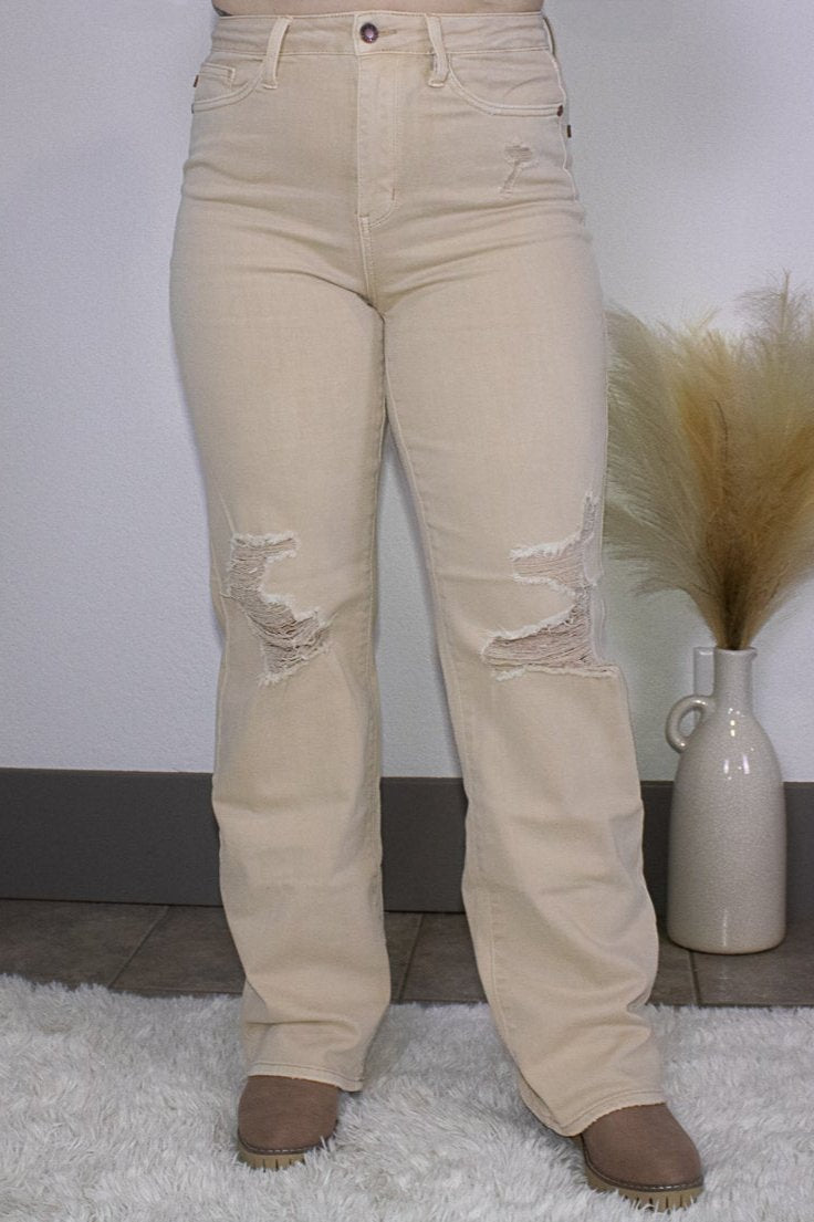 Hannah Washed Ripped 90s Jean