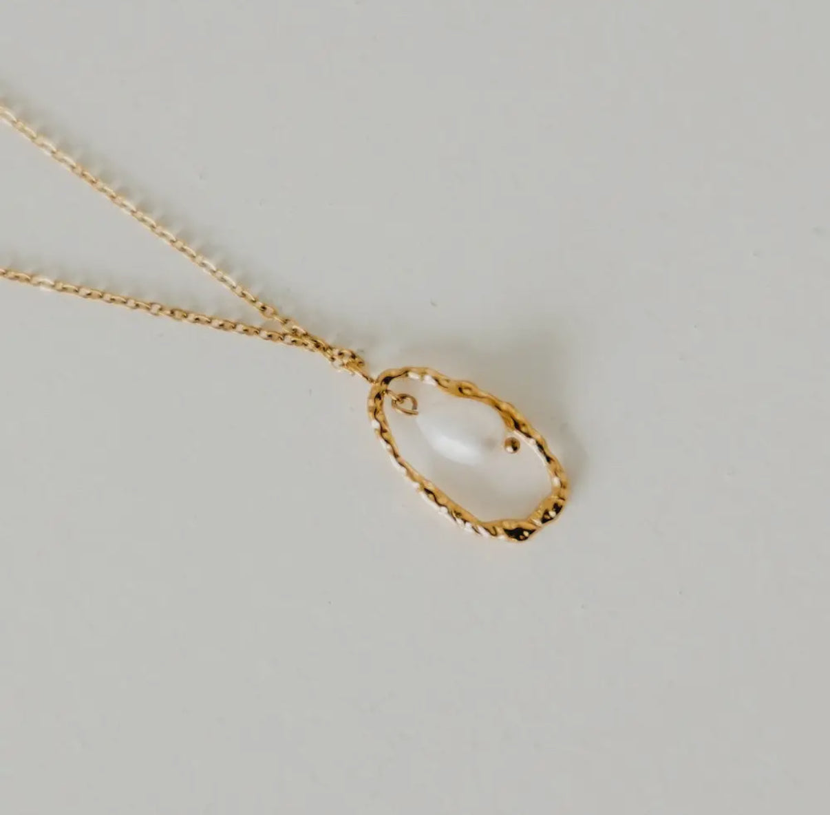 Drop Pearl Pendant Necklace - Waterproof