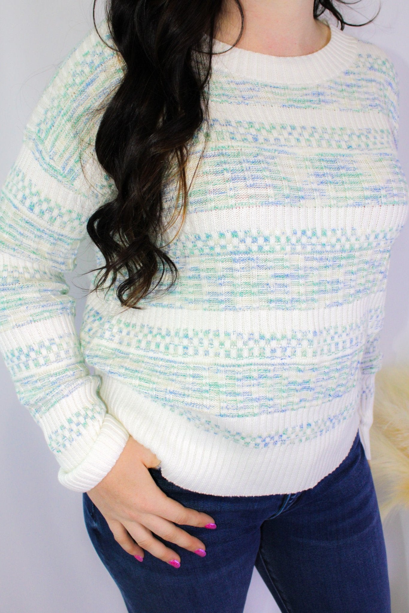 ROUND NECK TEXTURED SWEATER PULLOVER