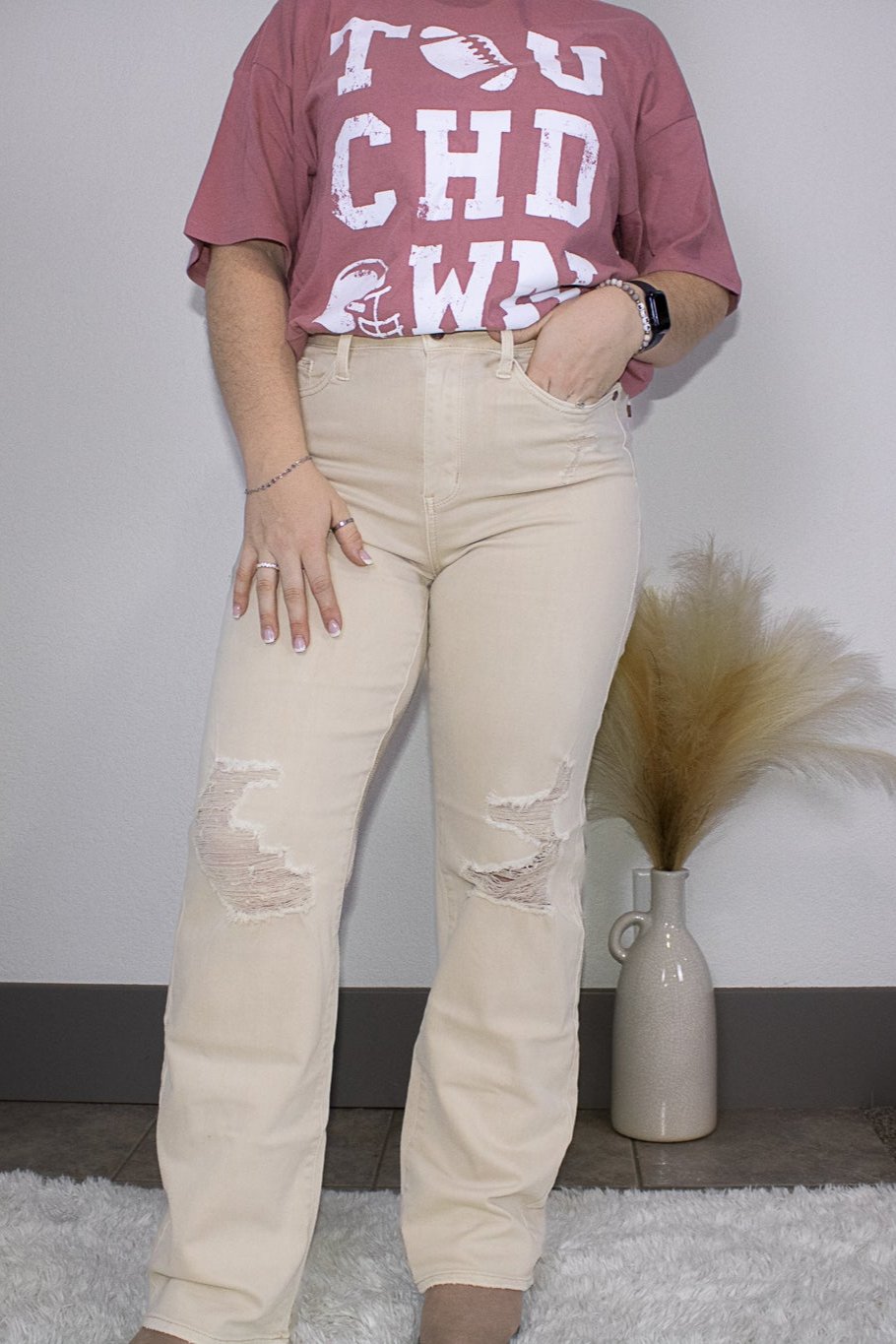 Hannah Washed Ripped 90s Jean