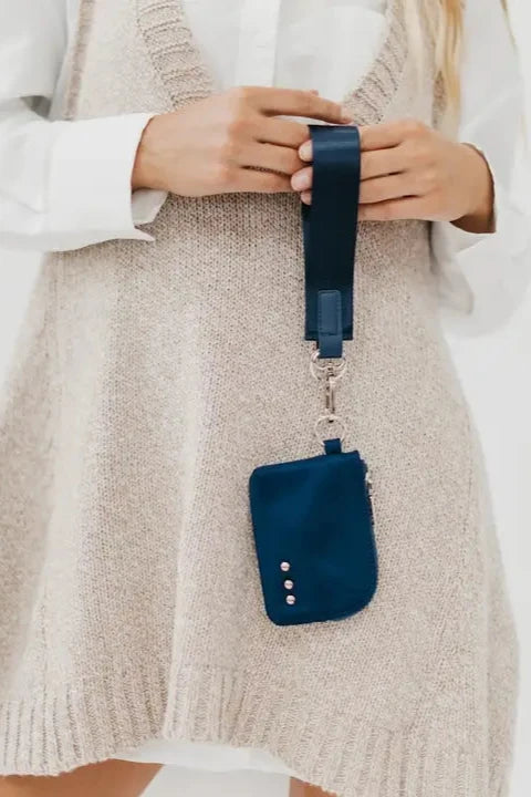Nya Nylon Clippable Card Wallet